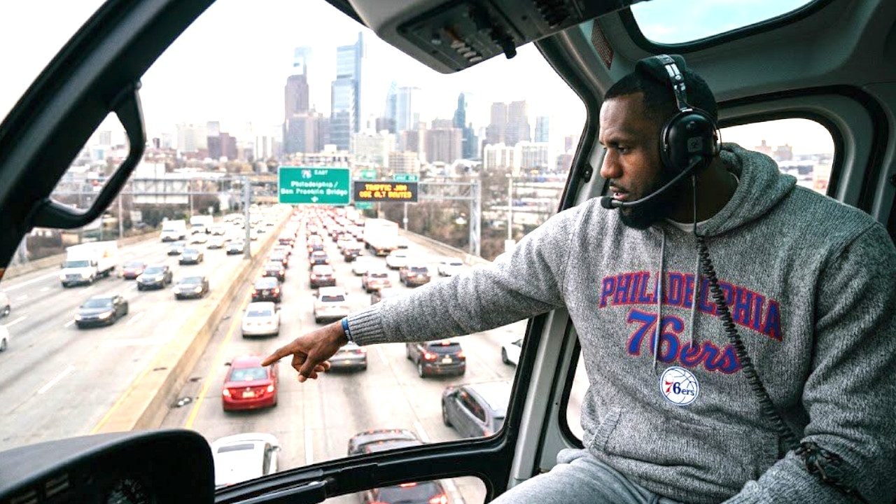 LeBron James e la nuova vita da pendolare di lusso in elicottero da New York a Philadelphia: quanto costa