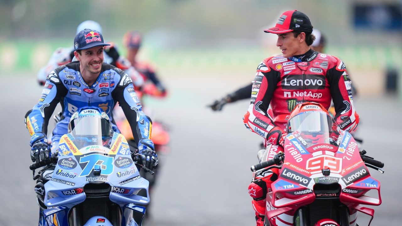 Marc Marquez e gli ordini di squadra al fratello Alex: "Tra noi non serve parlarne". Bagnaia la pensa diversamente