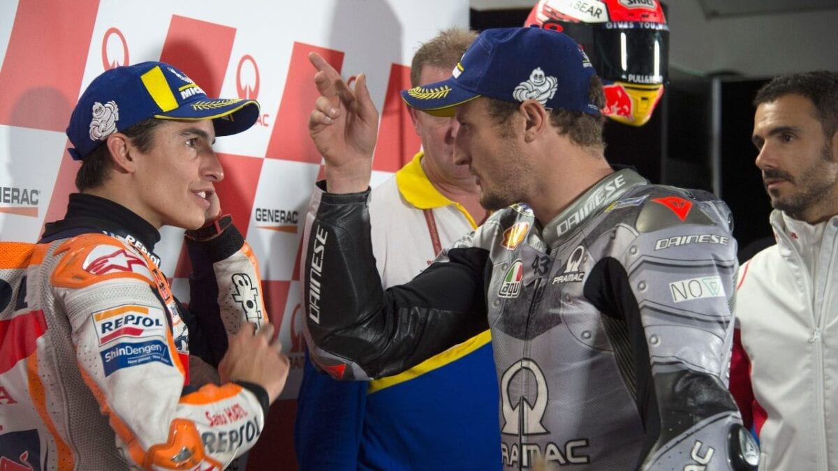 Marc Marquez e Jack Miller discutono nel paddock della MotoGP: lo spagnolo ha raccontato perché in passato odiava il pilota australiano.