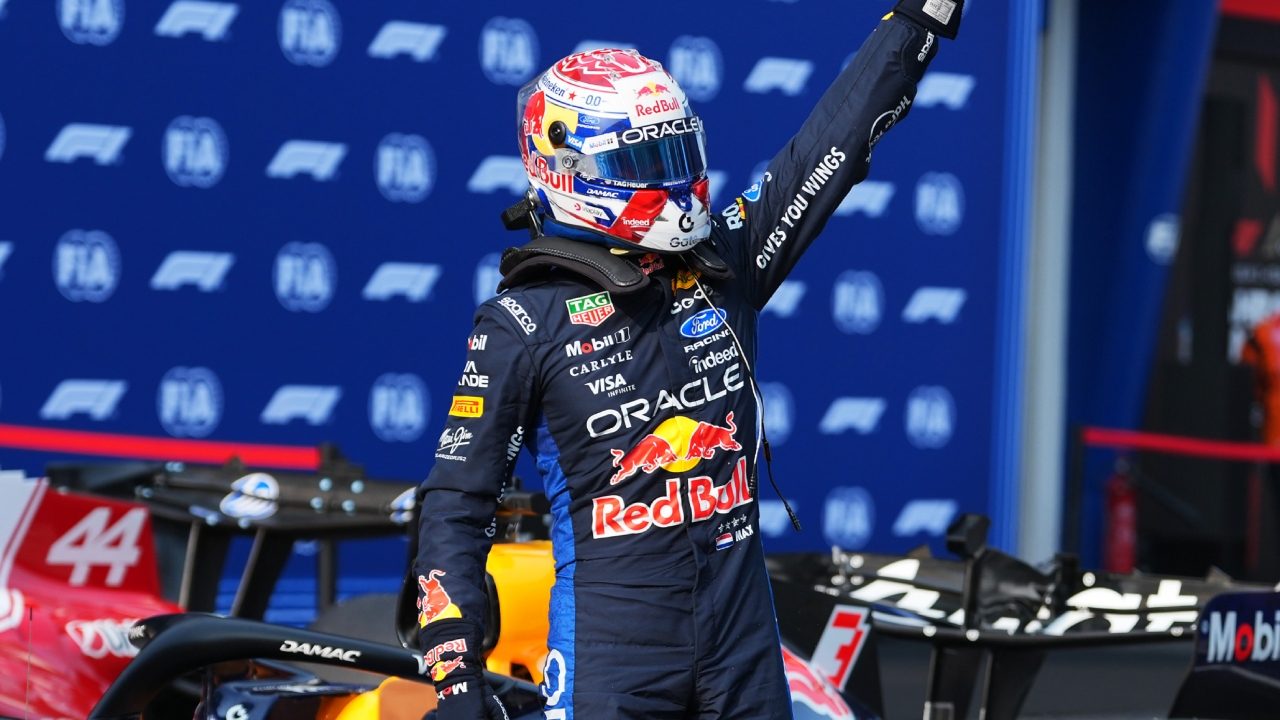 Verstappen vince un estenuante GP Bahrain, ma in Malesia vincono pure Antonelli ed Hamilton
