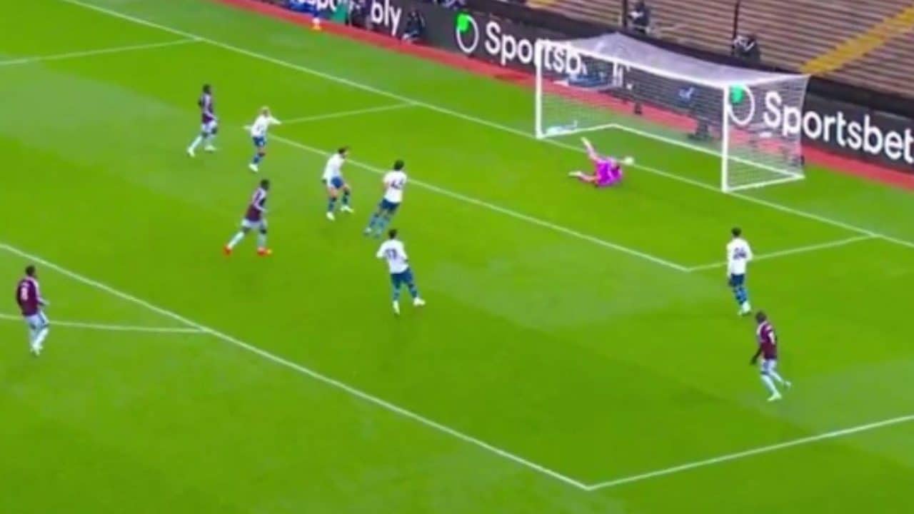 Papera di Donnarumma, il Manchester City perde per colpa sua: Gigio ha il peggior voto in carriera