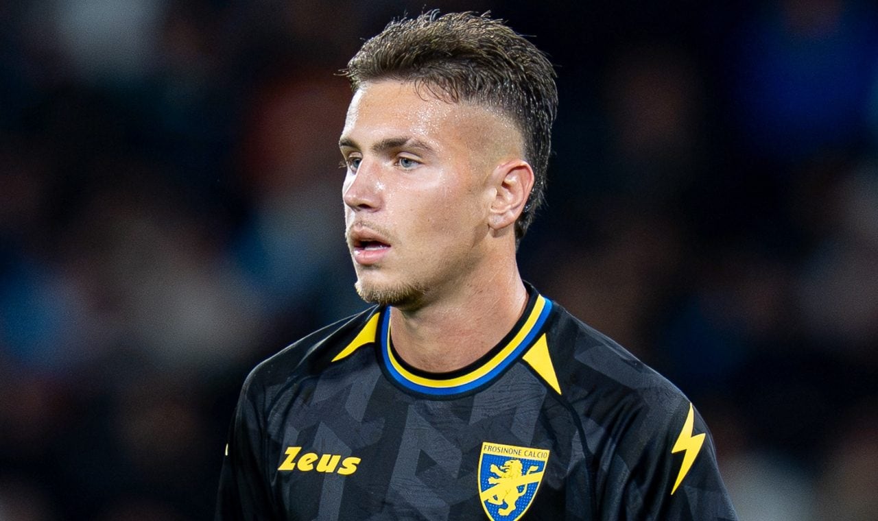 Calcio in tv, dove vedere Frosinone-Sassuolo di Serie A e le altre partite di venerdì 16 ottobre