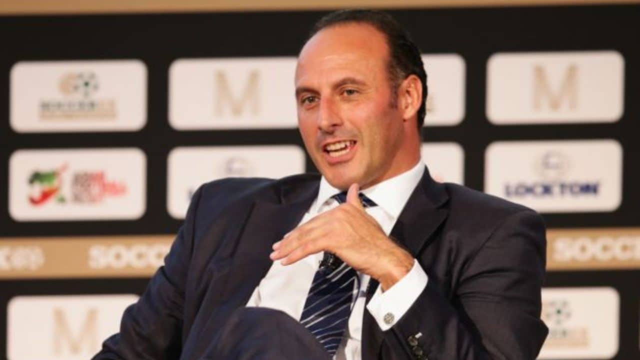 Un ex difensore del Cagliari sfida Infantino per la presidenza FIFA: chi è Ramon Vega