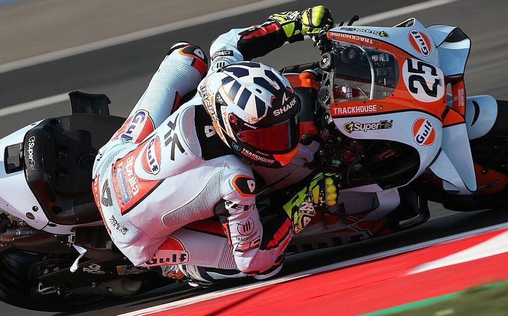 MotoGP a Mandalika, Aprilia domina: Fernandez record davanti a Bezzecchi e Martin. Ma quante cadute