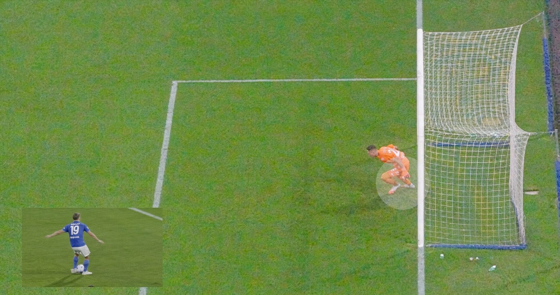 Napoli-Frosinone, perché il rigore su Hojlund è stato ripetuto: Palmisani inchiodato dalla Regola 14