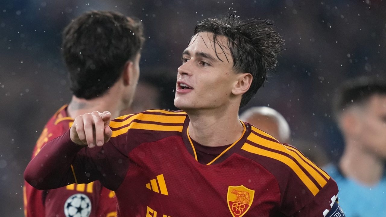 Roma-Cagliari 2-1 LIVE, risultato in diretta della partita di Serie A: rigore di Nzola, Lulli e Pisilli