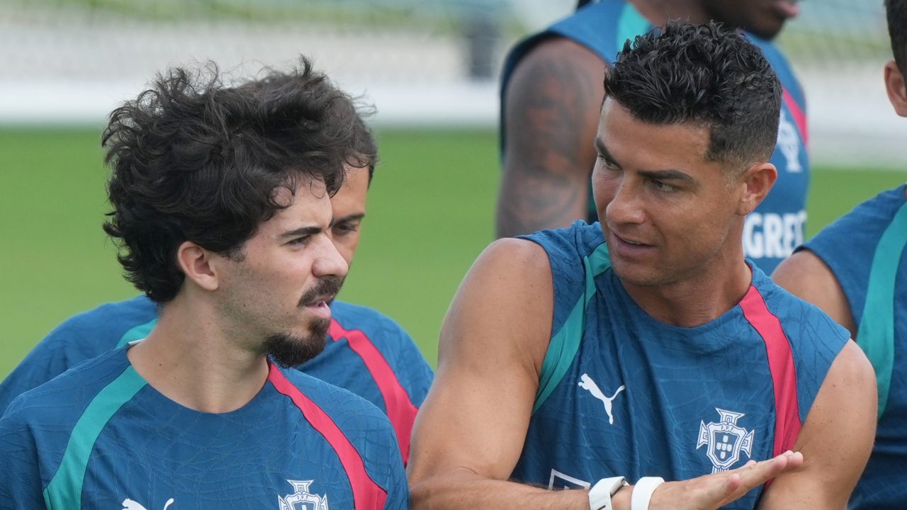 Vitinha fa capire cosa pensa di Ronaldo lo spogliatoio del Portogallo: "Grande lavoro del mister"