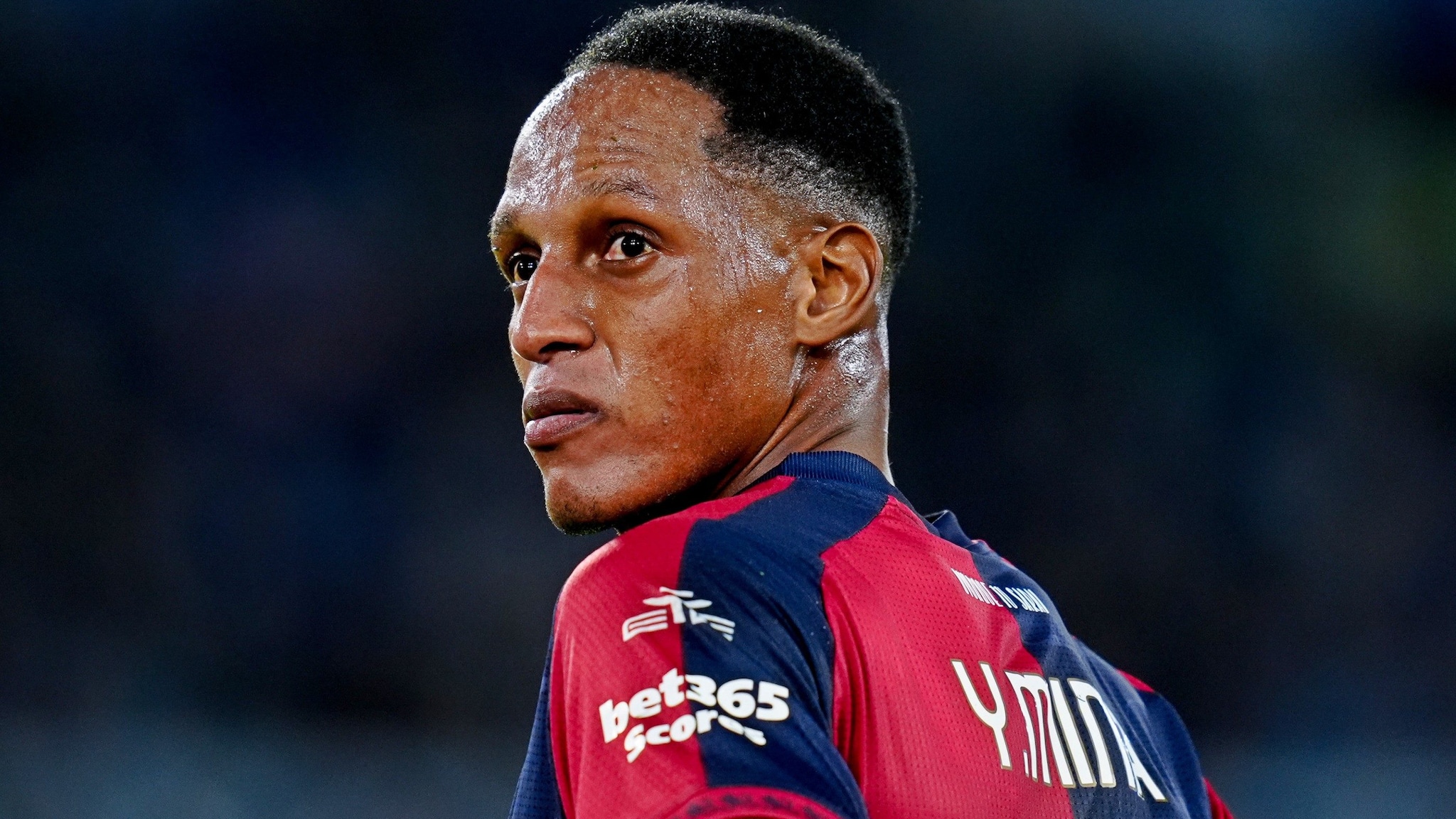 Yerry Mina continua a far saltare i nervi a tutta la Serie A perché ha scoperto il bug
