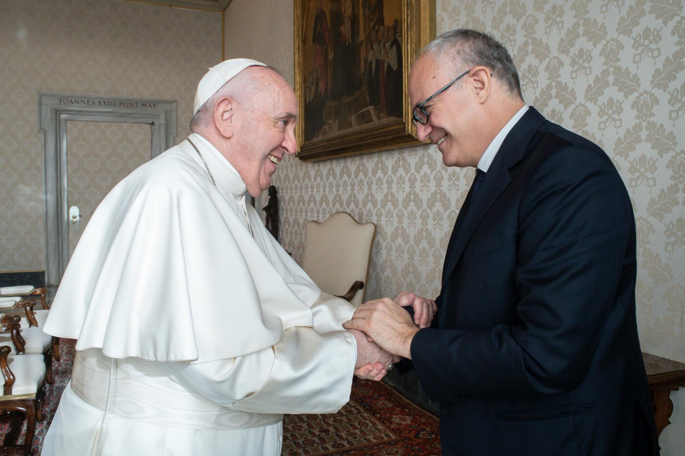 L’incontro tra Papa Francesco e Roberto Gualtieri (La Presse)