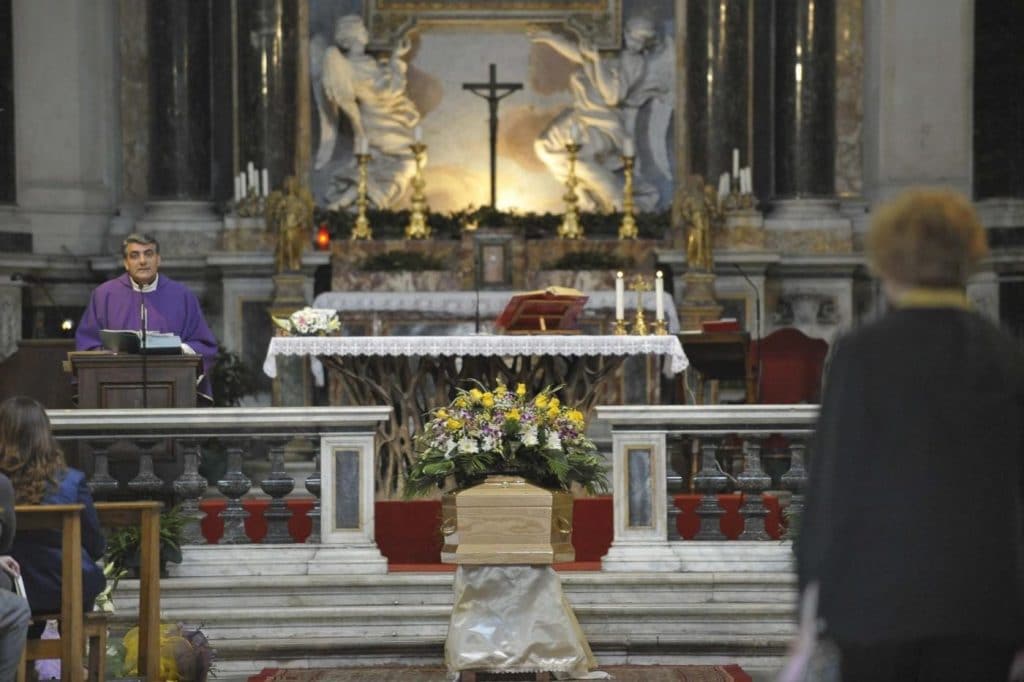 Perché la basilica di Santa Maria in Montesanto a Roma viene chiamata Chiesa degli Artisti Perché la basilica di Santa Maria in Montesanto a Roma viene chiamata Chiesa degli Artisti
