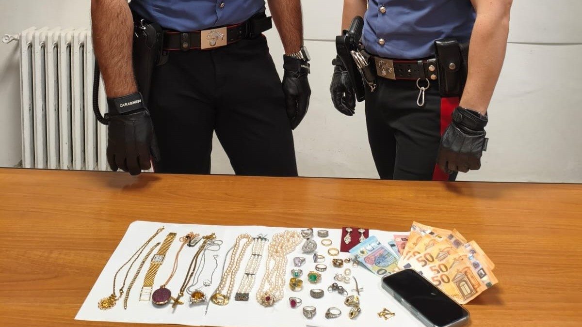 La refurtiva recuperata dai carabinieri.