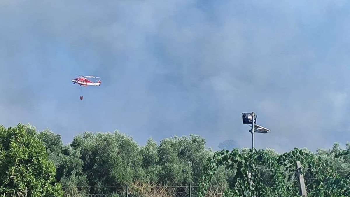 L’elicottero in volo su Albano, dalla pagina dell’amministrazione comunale.