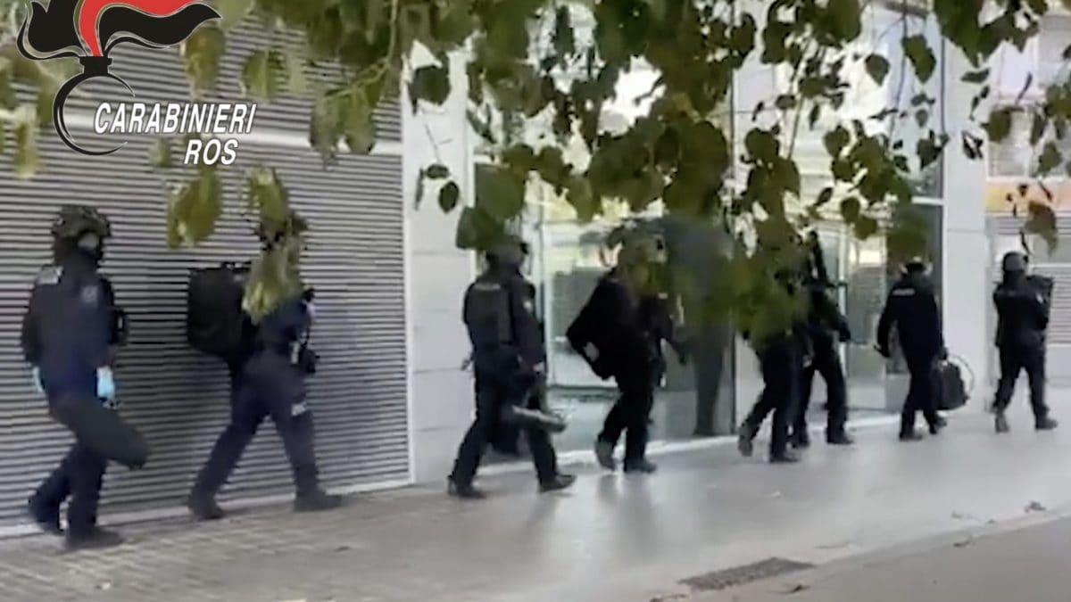 Frame dal video dei carabinieri