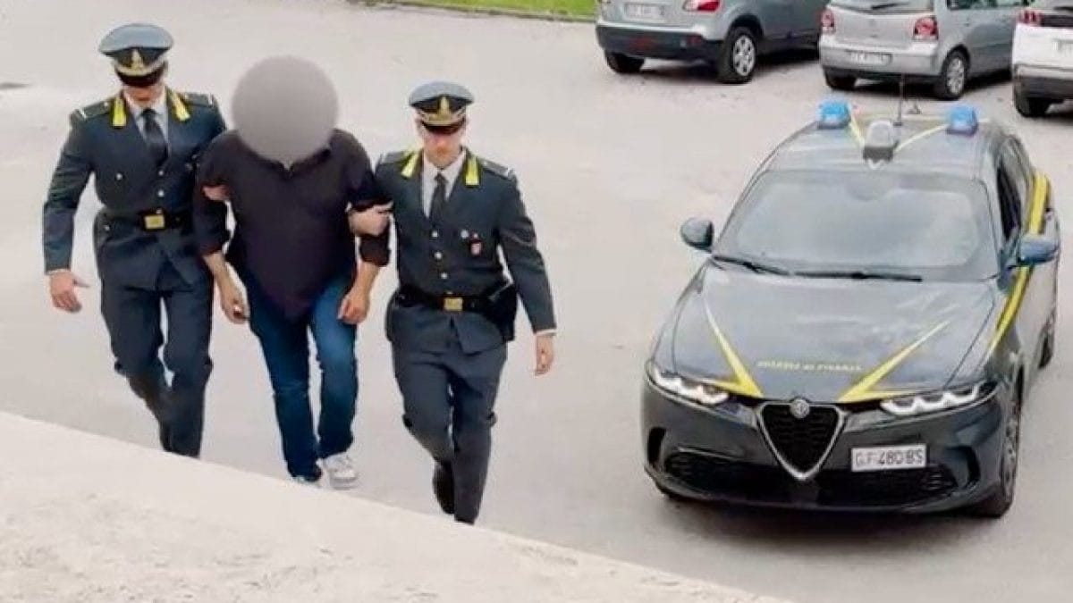 Il dipendente comunale arrestato dai finanzieri