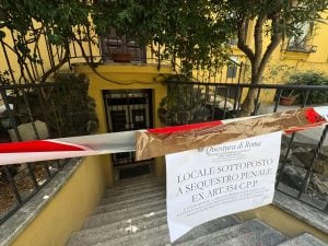 Neonata morta nella casa di maternità a Roma, indagate per o