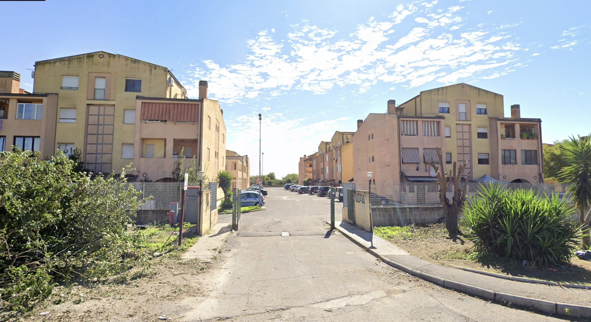 Ingresso del complesso Ater Borgo Sorano. (Foto da Google Maps)