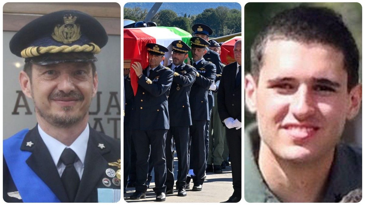 La bara ai funerali dei due militari morti a Sabaudia