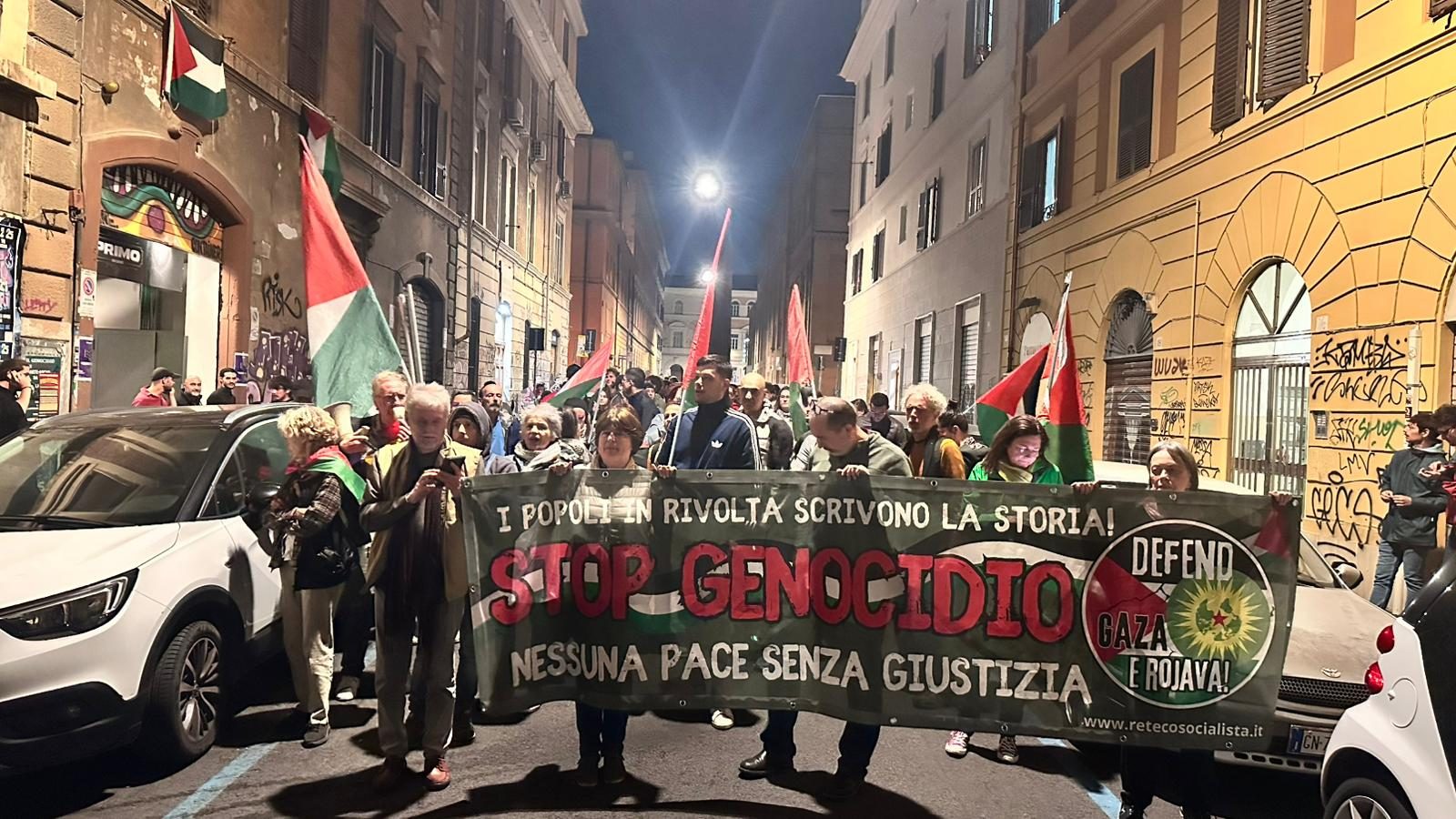 La prima manifestazione questo pomeriggio nel quartiere San Lorenzo.