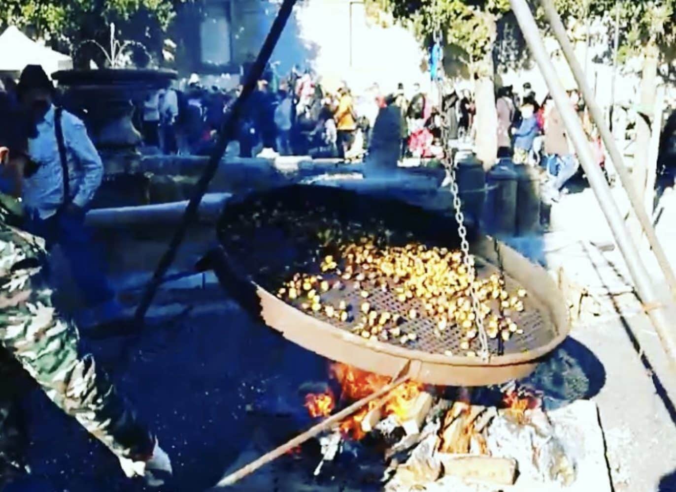 Un momento della sagra della castagna a Manziana (Foto Instagram)
