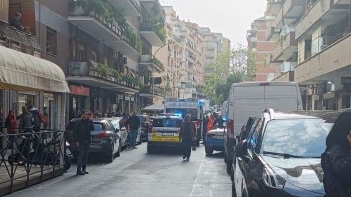 I soccorsi su via De Ritis.