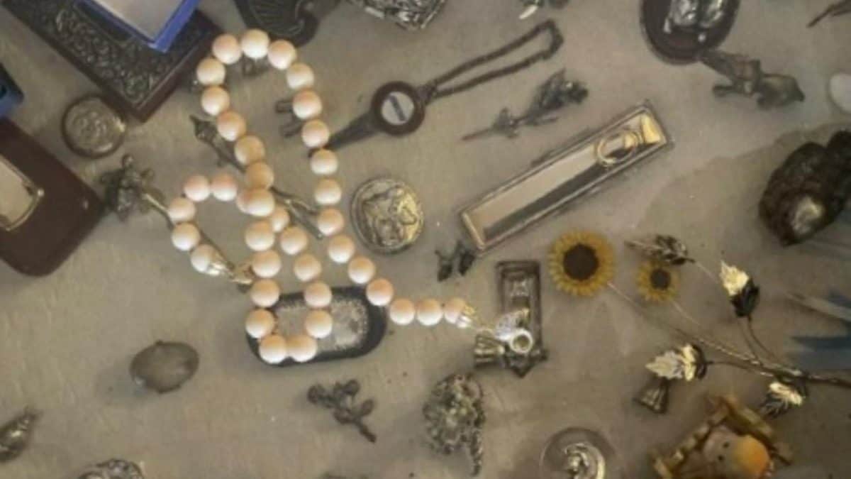 Una parte dei gioielli estorti (Foto da polizia)