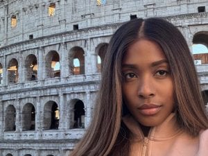 Furto a Roma per la cantante dei Black Eyed Peas J. Rey Soul: &#8220;In questa città lascio la valigia, non il cuore&#8221;