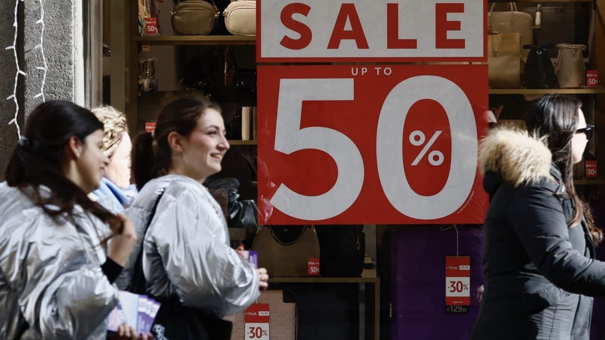 Saldi invernali a Roma (Immagine di repertorio)