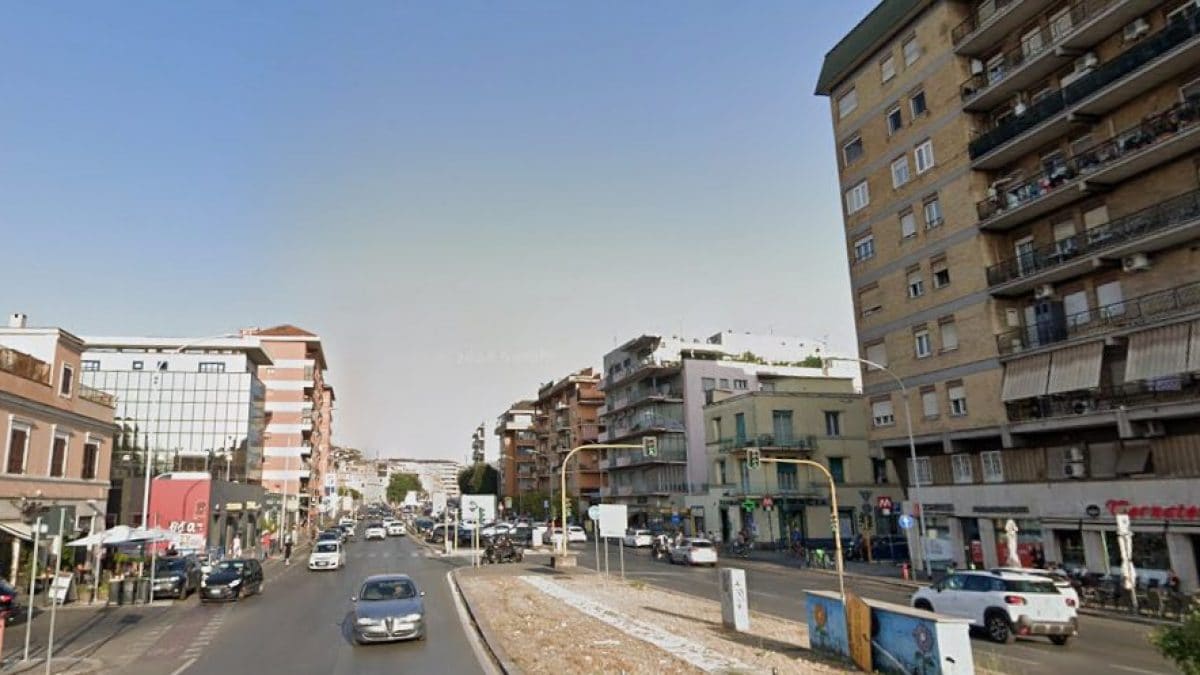 L’ingresso del Quadraro da via Tuscolana (Foto da Google Maps)