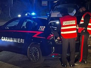 La vendetta che costa: paga 15 mila per vendicare la figlia, ma si ritrova con un conto da 37 mila euro.