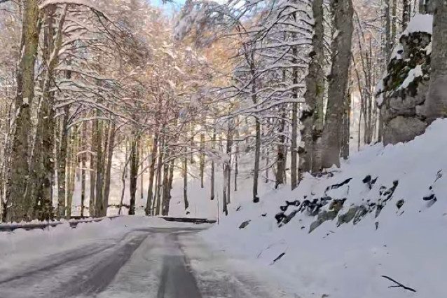 Forca d’Acero si veste di bianco: il fascino inaspettato della neve a due passi da Roma