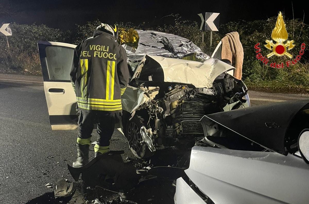 Incidente sulla Settevene Palo a Bracciano tra due auto: un morto e una ...