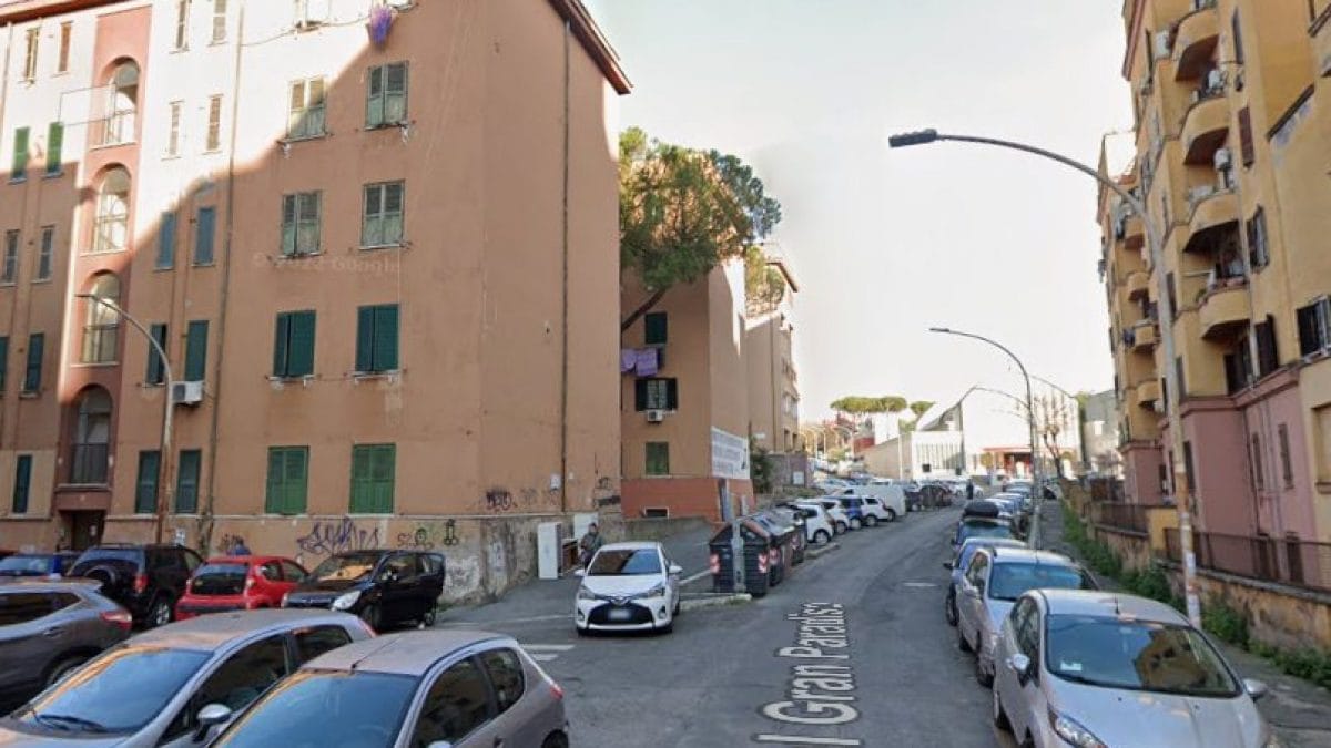 L’incrocio fra via Gran Paradiso e via Monte Pattino al Tufello, dove è avvenuta la violenza sessuale