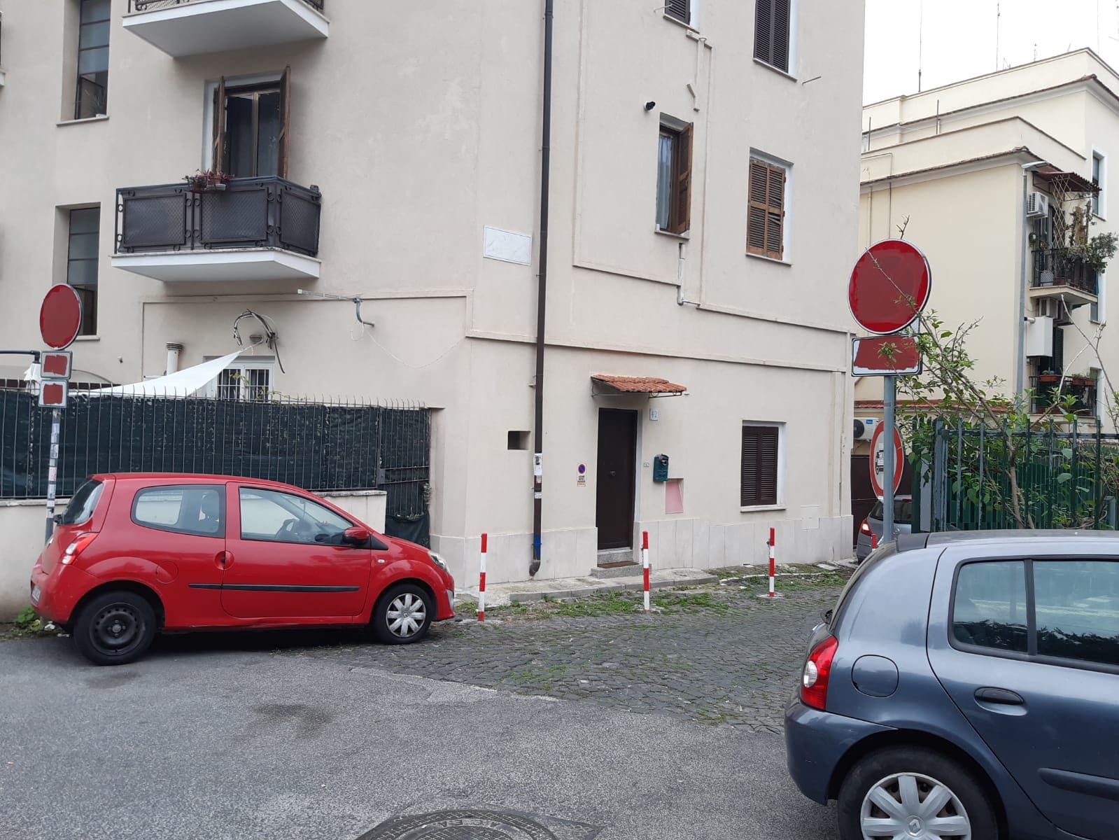 I cartelli cancellati all’Alessandrino.