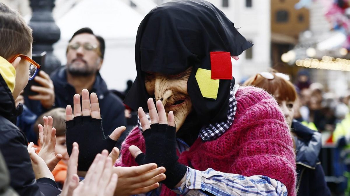 La Befana a Piazza Navona il 6 gennaio (Immagine di repertorio La Presse)