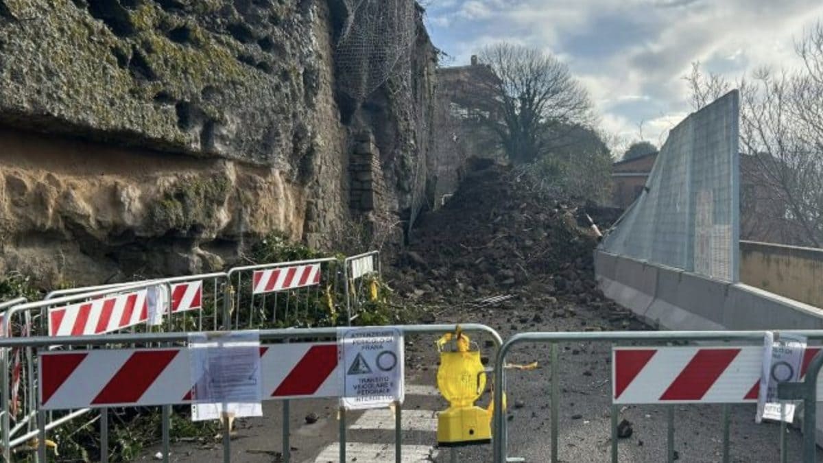 Un’immagine della frana a Isola Farnese