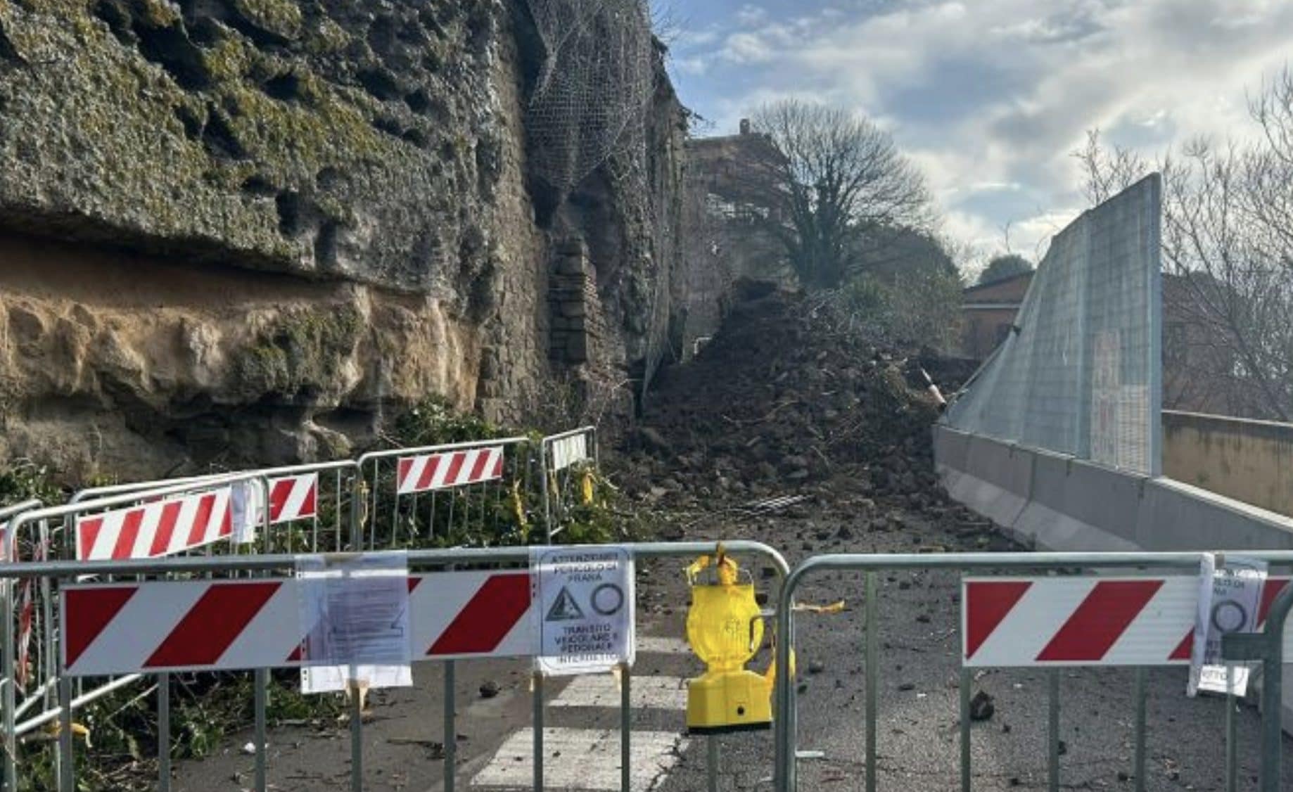 Un’immagine della frana a Isola Farnese, gennaio 2026.