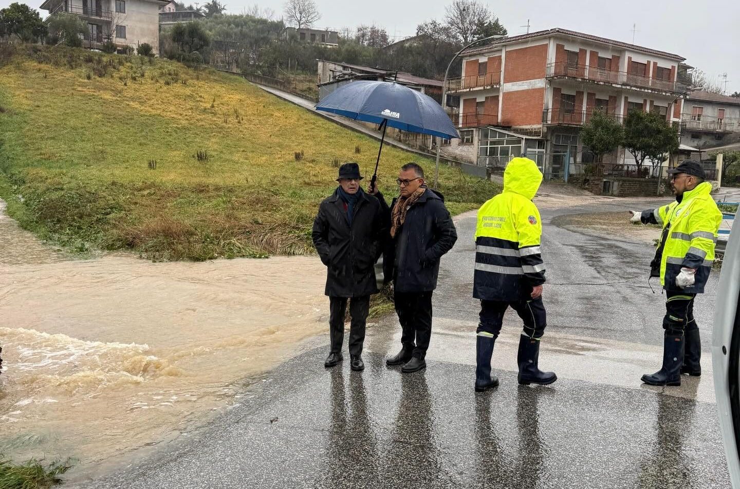 Il sindaco Mastrangeli in sopralluogo per i danni del maltempo