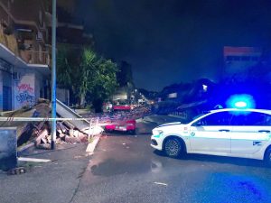 Roma travolta dal nubifragio: L’ennesimo fallimento nella manutenzione e sicurezza urbana