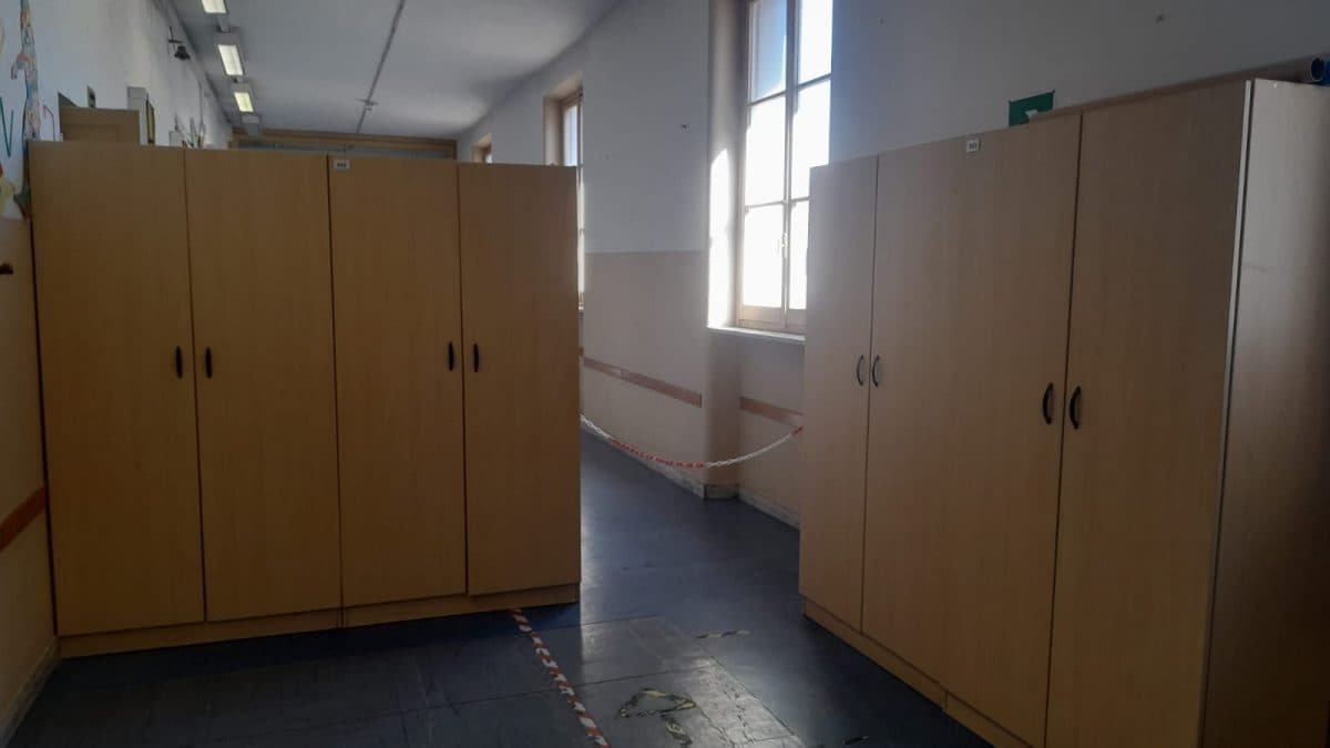 La catenella che divide le aule dedicate a Cairoli e le aule del Tacito.