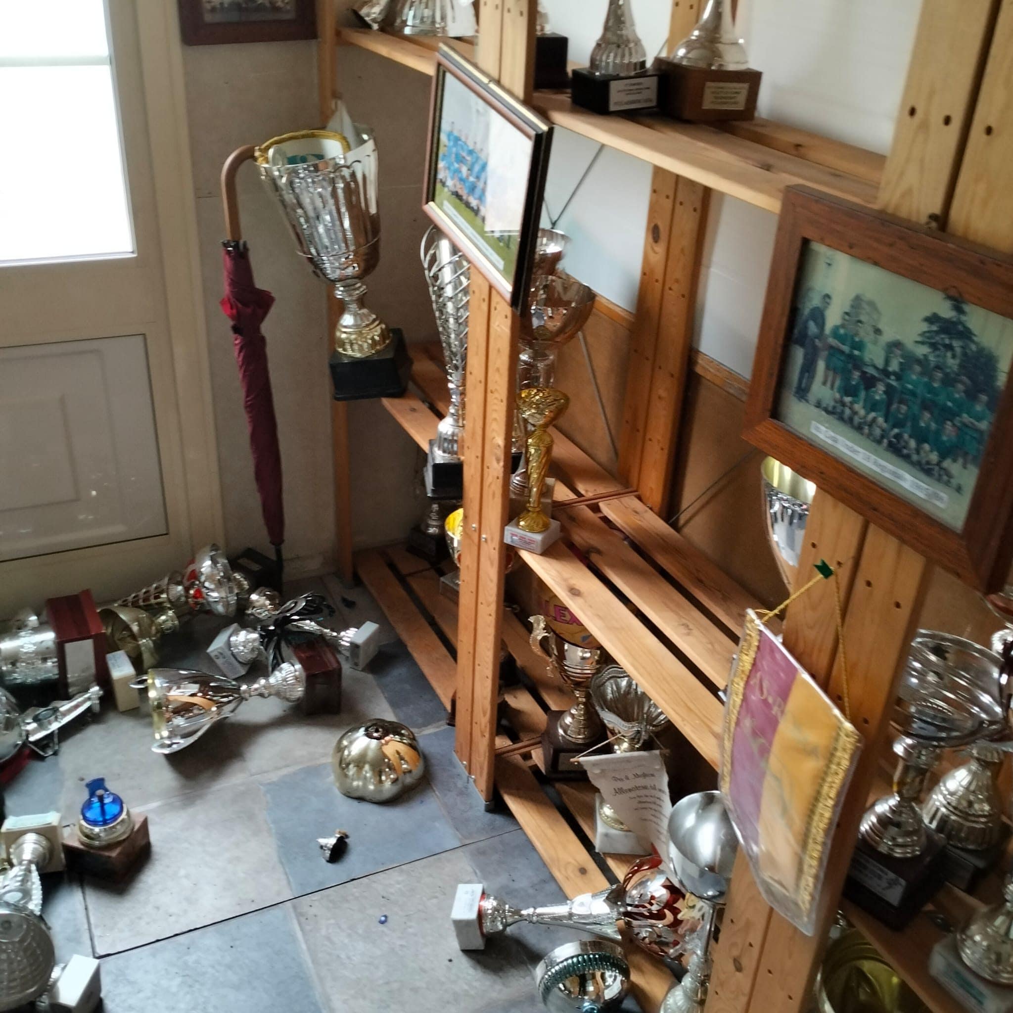 Un’immagine scattata all’interno di una delle casette dopo la rimozione