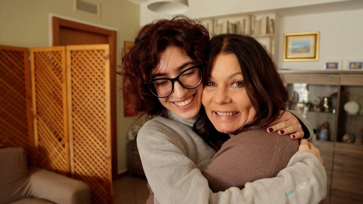 Lola e la zia Irina dopo essersi ritrovate.