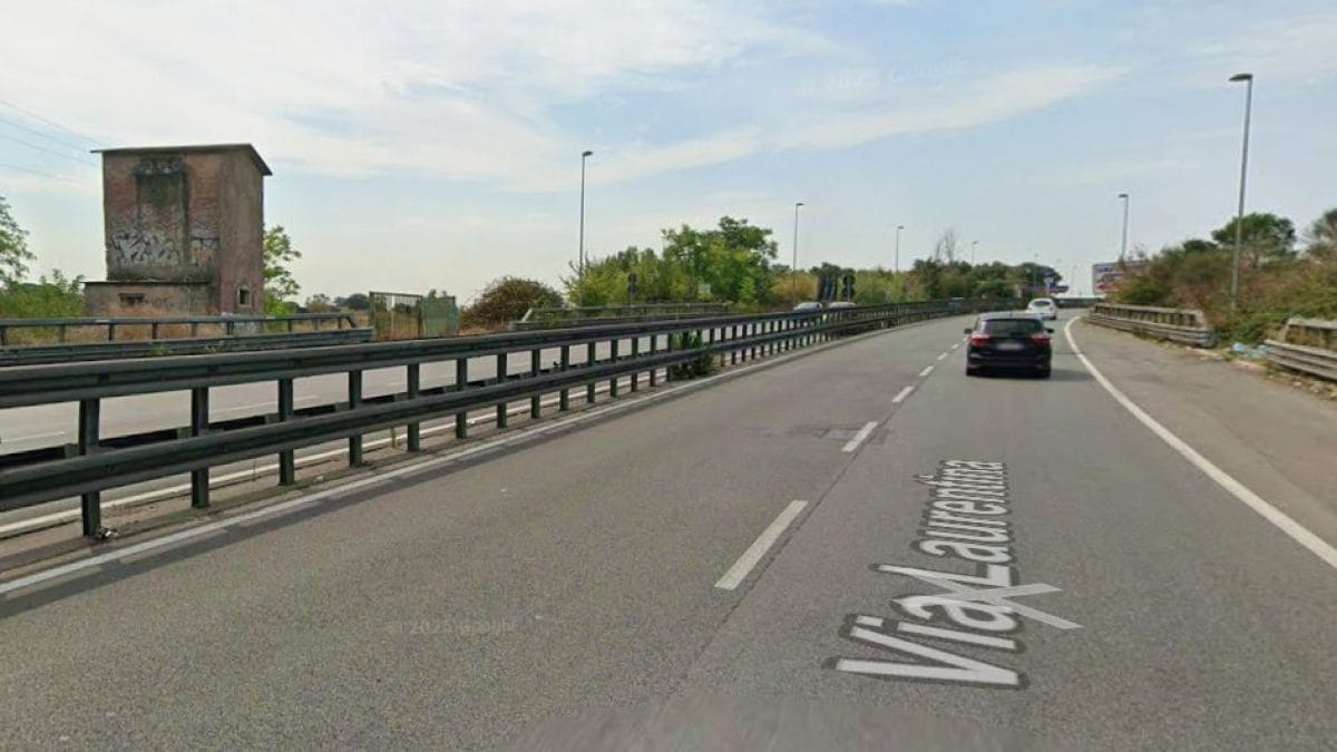 Il tratto di via Laurentina dove è stato trovato il corpo (da Google Maps)
