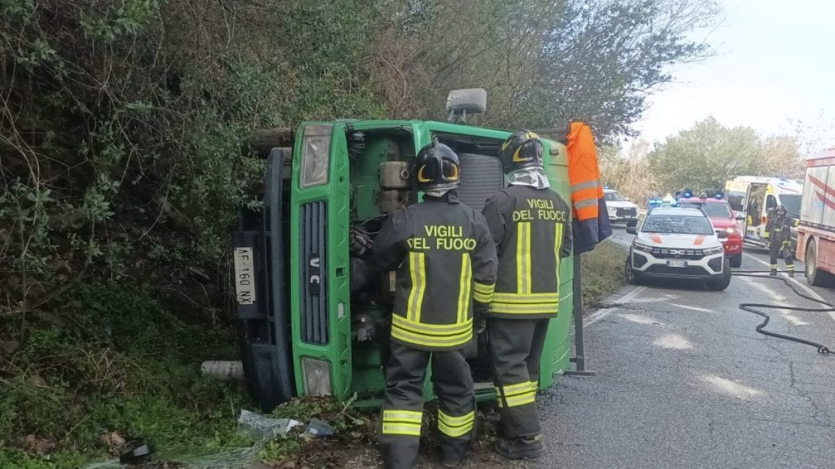 I vigili del fuoco al lavoro ad Allumiere
