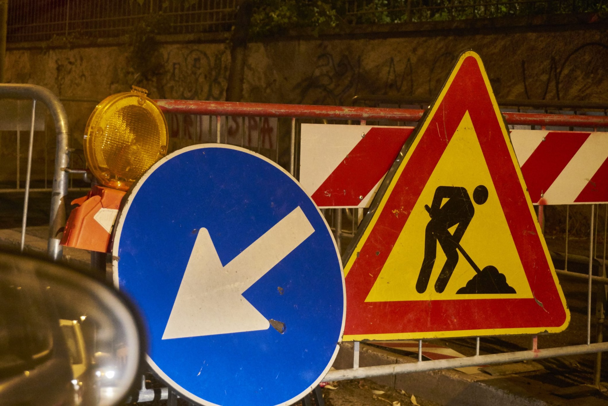 Caos nel traffico romano: stazione di San Cesareo chiusa per emergenti lavori viari.
