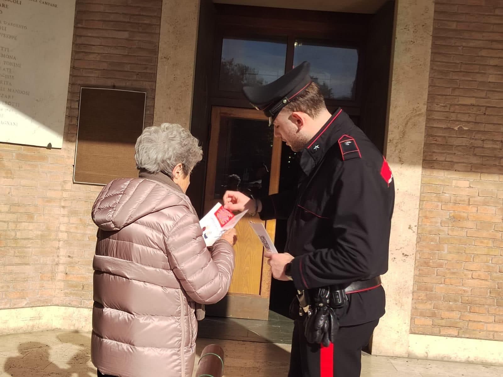 Allarme a Roma: truffatori fingono carabinieri e rubano la fede nuziale a una 98enne