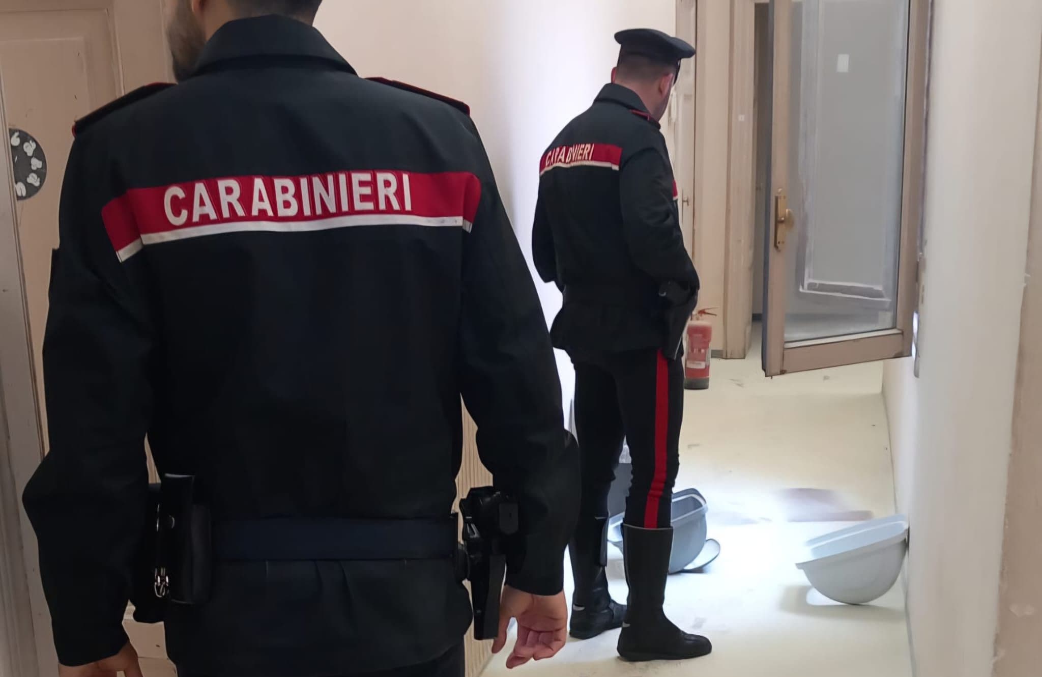 Il sopralluogo nel liceo Righi di via Boncompagni