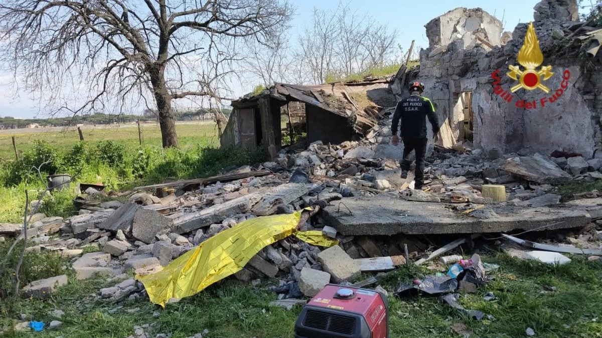 I vigili del fuoco nel Parco degli Acquedotti