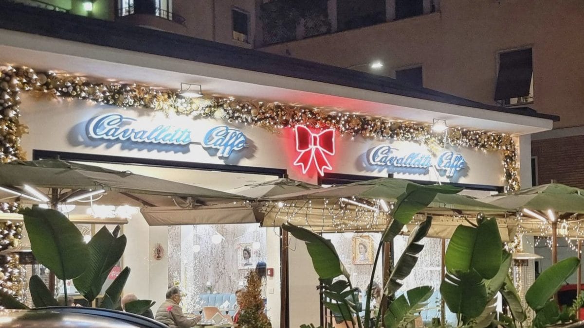 Facciata dello storico bar e pasticceria Cavalletti ai Parioli (da Google Maps)