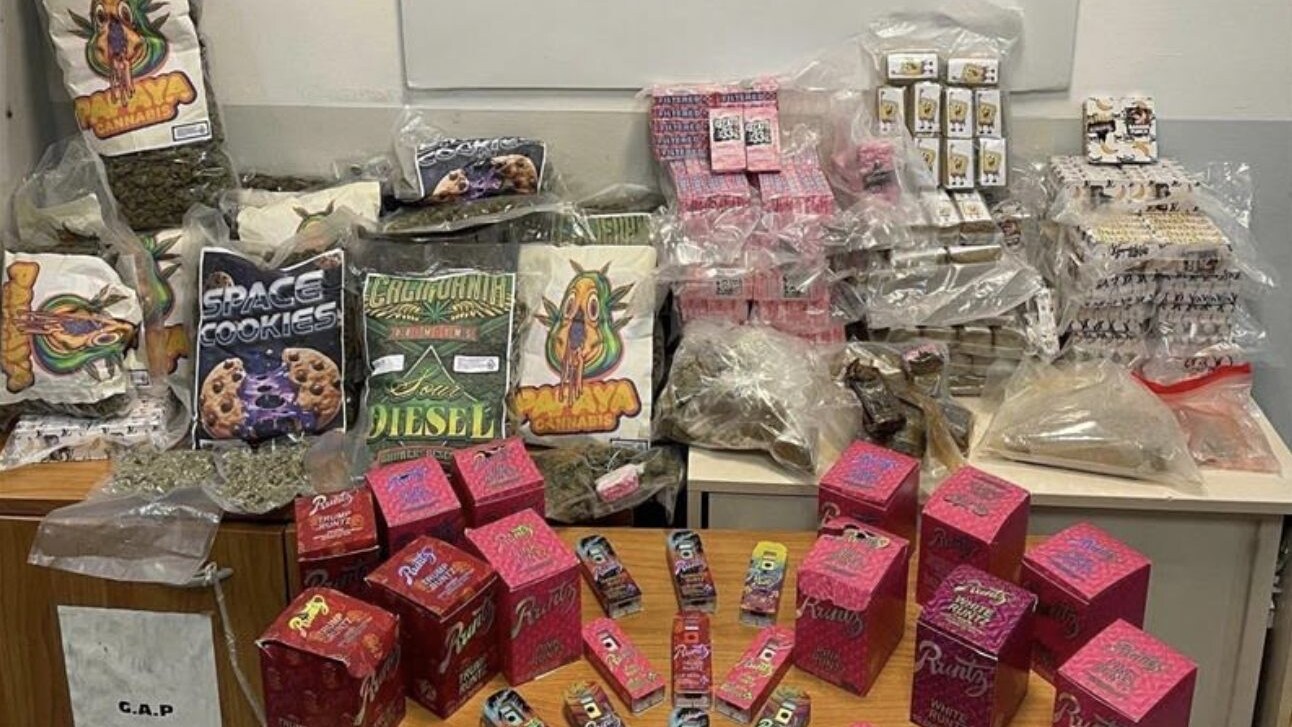 [caption id="attachment_796674" align="alignnone" width="638"] Il materiale sequestrato.