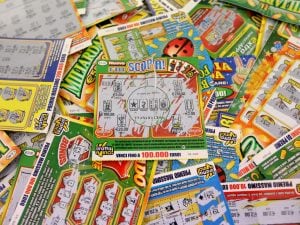 Come funziona la truffa dei Gratta e Vinci: dipendenti scoprivano i vincenti attraverso il sistema informatico